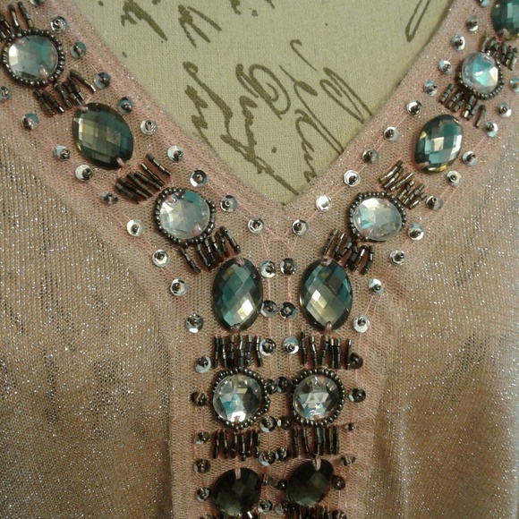 Top - Picture 2 of 4